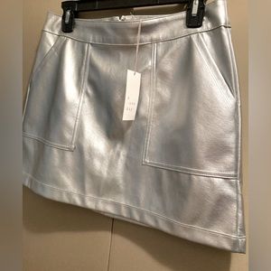 Brand New “A New Day” Silver Metallic Mini Skirt Women’s Size Small zipper back